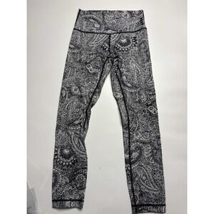 Lululemon High Times Black White Paisley Print Cropped Pant Leggings Size 6